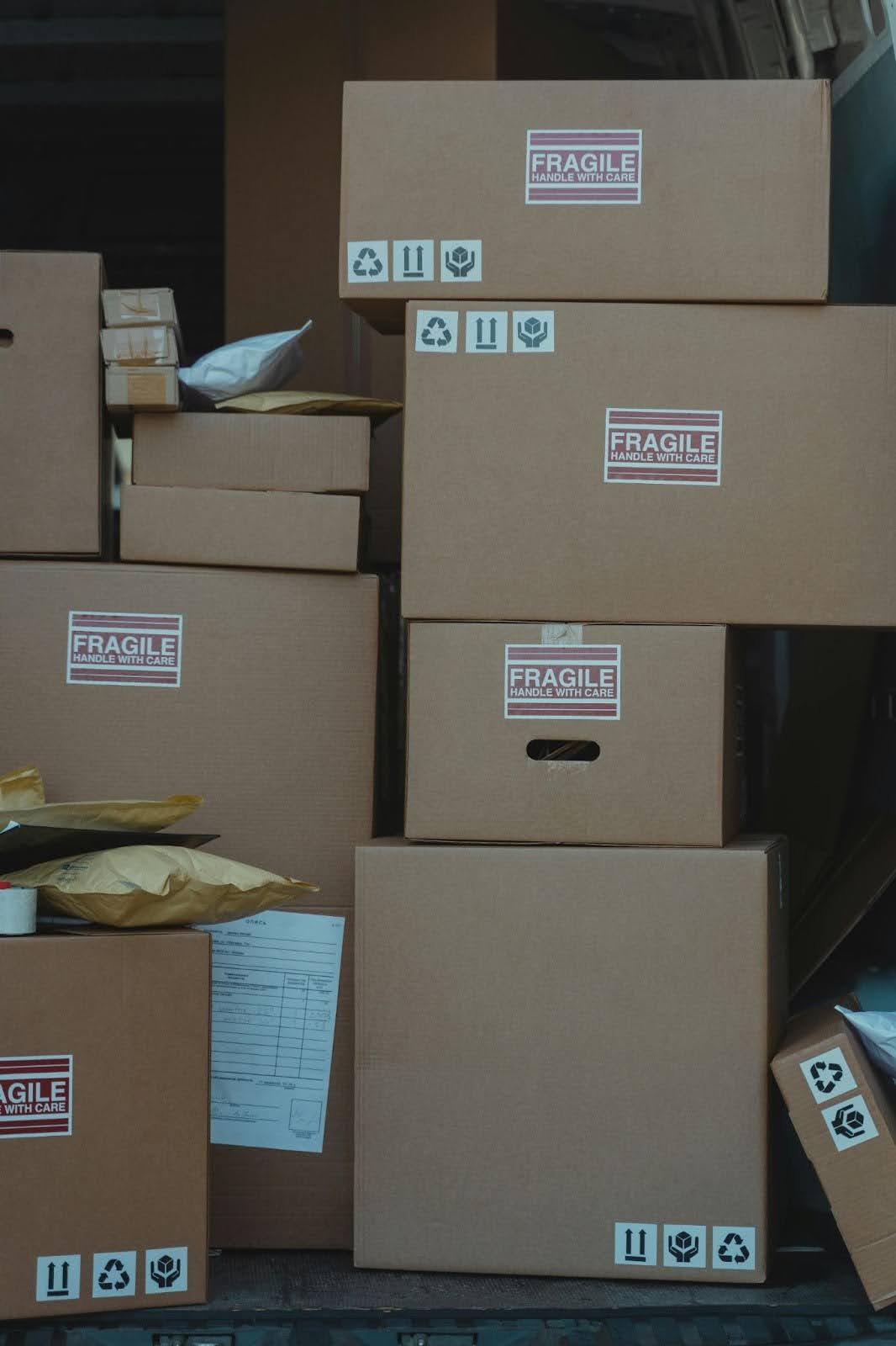 Packing Tips and Tricks: Master the Art of Moving with Ease