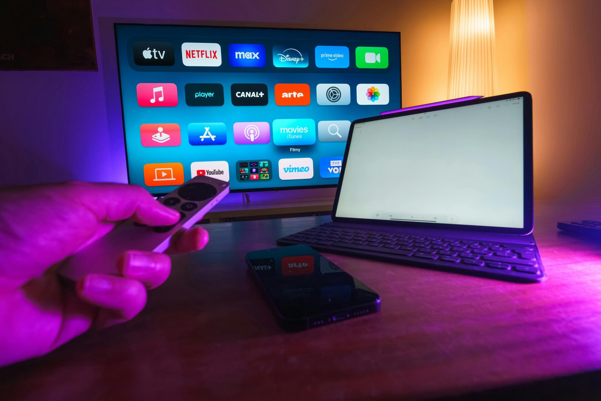 Moving with Smart Home Devices: Essential Tips for a Smooth Transition