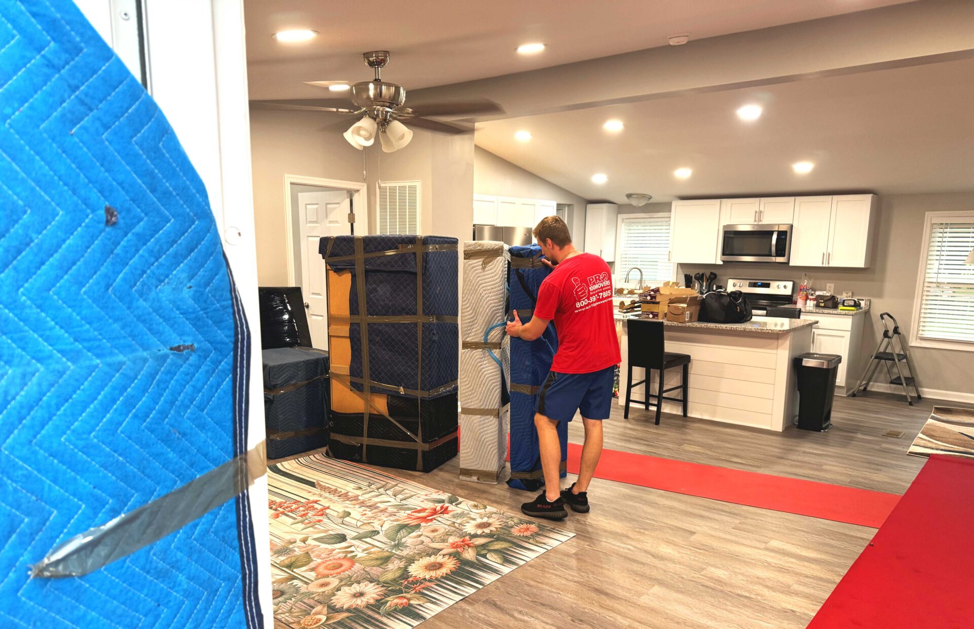 Moving During Memorial Day Weekend: Pros and Cons You Should Know