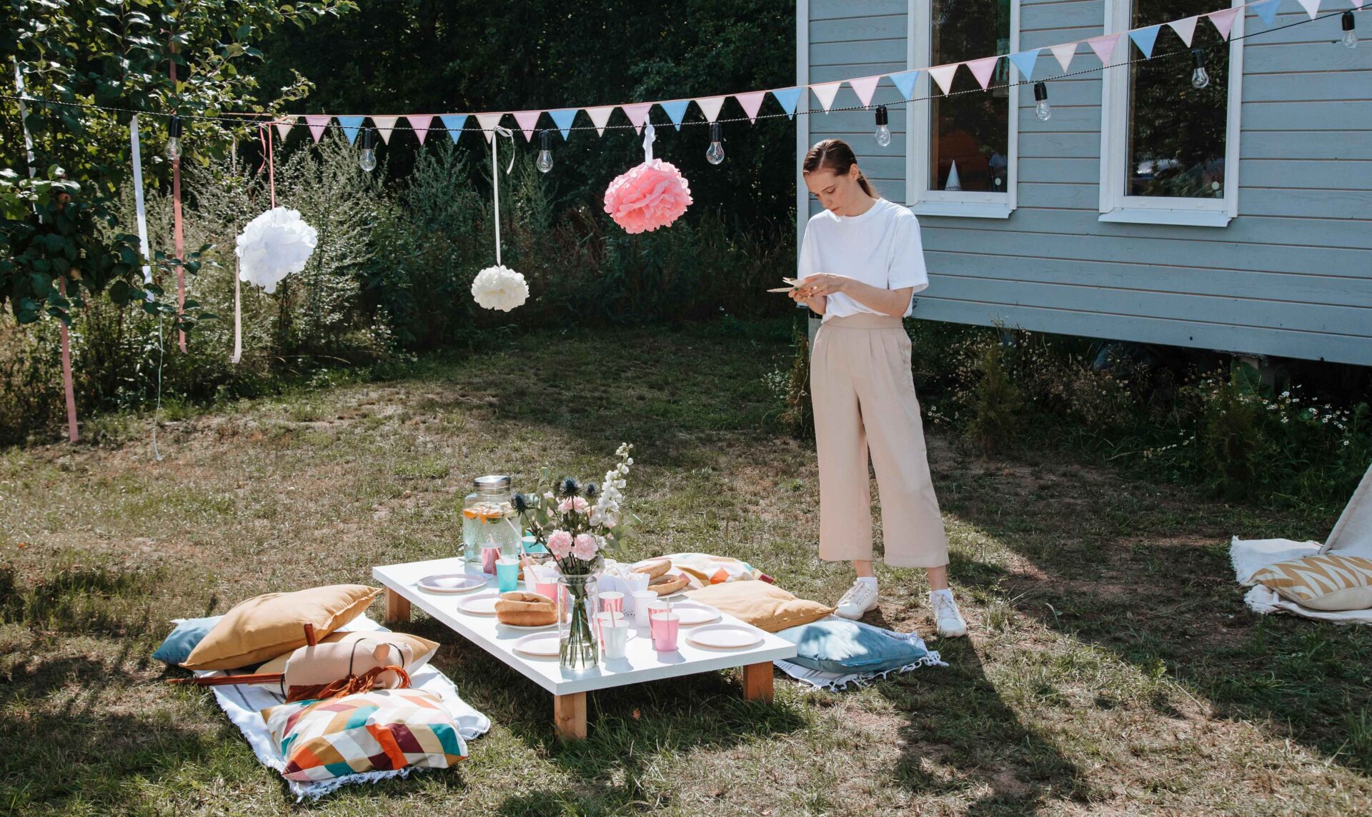 Setting Up Your New Backyard for a Summer Party Right After You Move